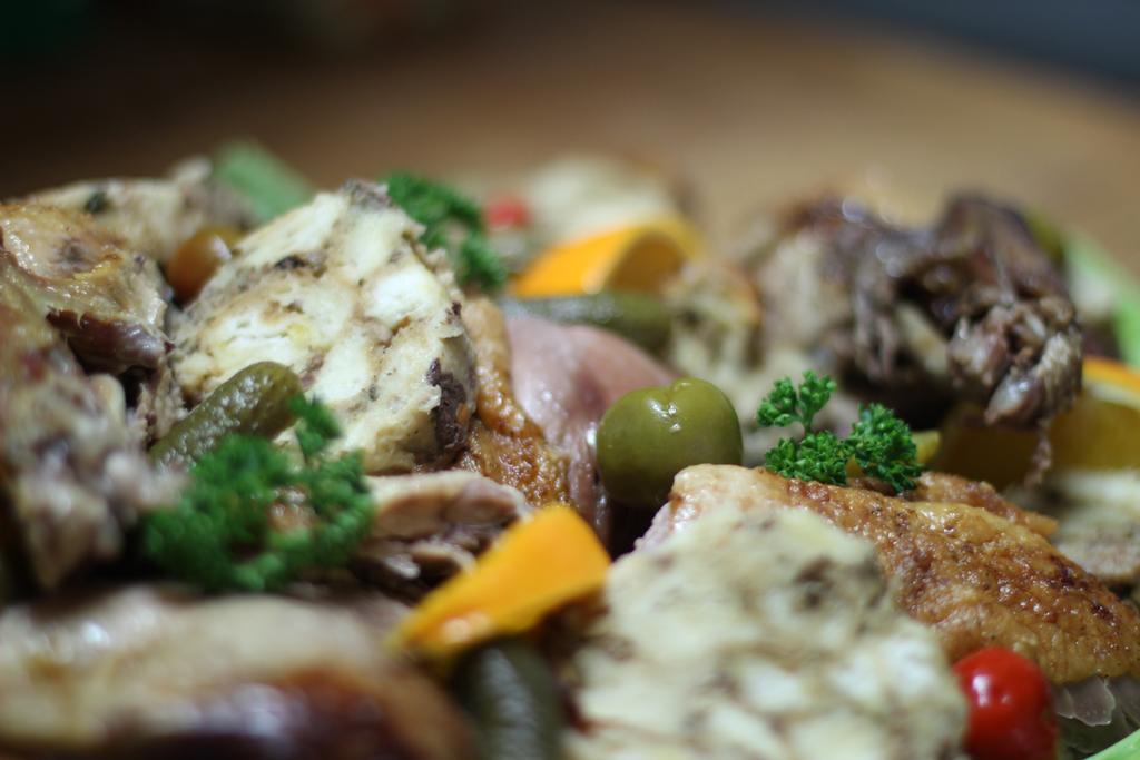 Sabbia Ristorante - Reštaurácia a Ubytovanie Prievidza Esterno foto