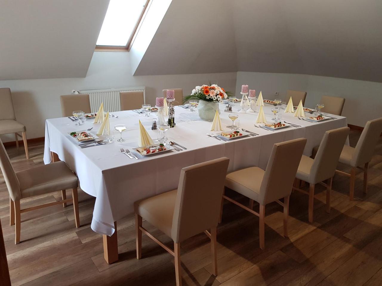 Sabbia Ristorante - Reštaurácia a Ubytovanie Prievidza Esterno foto