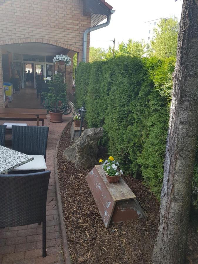 Sabbia Ristorante - Reštaurácia a Ubytovanie Prievidza Esterno foto